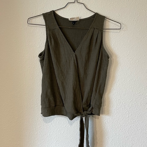 Universal Thread Tie Front Tank Top - Picture 1 of 6